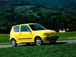 FIAT 126 600 blue