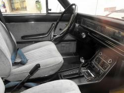 FIAT 130 interior