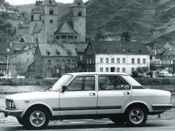 FIAT 132 blue