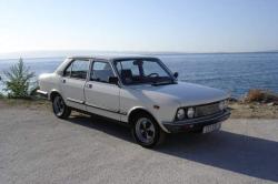 FIAT 132 green