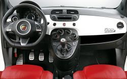 FIAT 500 1.2 interior