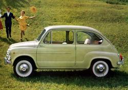 FIAT 600 green