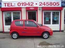 FIAT CINQUECENTO red