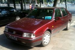 FIAT CROMA red