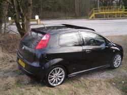 FIAT GRANDE PUNTO black