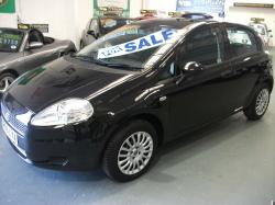 FIAT GRANDE PUNTO black