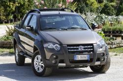 FIAT STRADA ADVENTURE blue