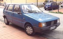 FIAT UNO blue