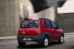 FIAT UNO red