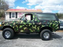 FORD BRONCO 5.8 green