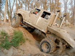 FORD BRONCO 5.8 red