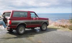 FORD BRONCO silver