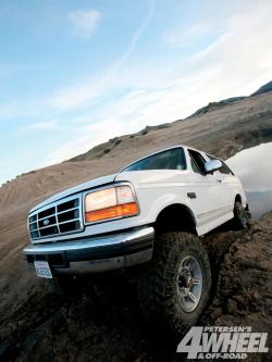 FORD BRONCO white