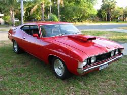 FORD CAPRI red