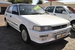 FORD COURIER 1.8 interior