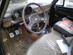 FORD COURIER interior