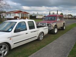 FORD COURIER red