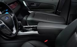 FORD EDGE LIMITED interior