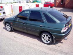 FORD ESCORT 1.6 I 16V brown