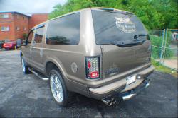 FORD EXCURSION brown