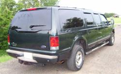 FORD EXCURSION green