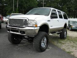 FORD EXCURSION white