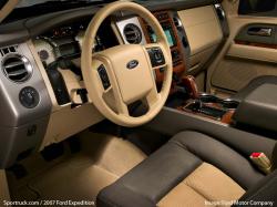FORD EXPEDITION interior