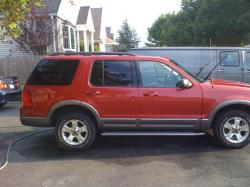 FORD EXPLORER 4.0 red