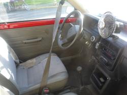 FORD FESTIVA interior