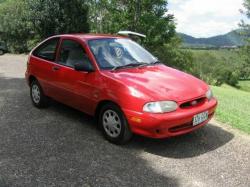 FORD FESTIVA red