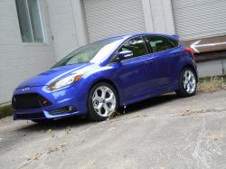 FORD FOCUS ST blue