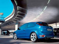 FORD FOCUS blue