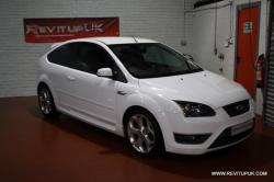 FORD FOCUS white