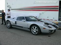 FORD GT silver