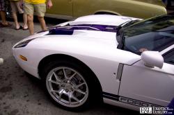 FORD GT white