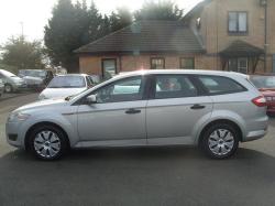 FORD MONDEO 1.8 ESTATE silver