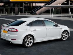 FORD MONDEO white