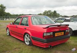 FORD ORION red