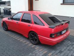 FORD SIERRA red