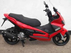 GILERA NEXUS red