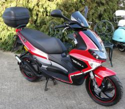 GILERA RUNNER red