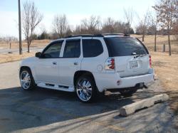 GMC ENVOY white