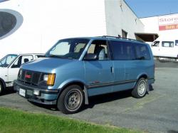 GMC SAFARI blue