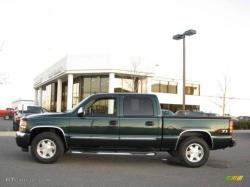 GMC SIERRA 1500 green