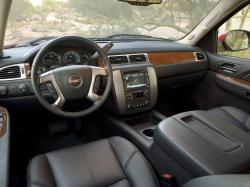 GMC SIERRA 1500 interior