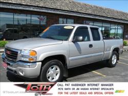 GMC SIERRA 1500 silver