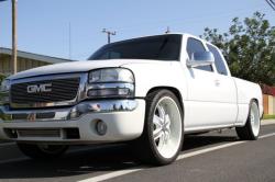 GMC SIERRA white