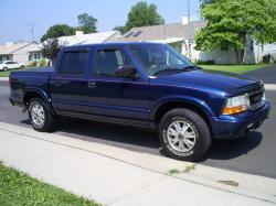 GMC SONOMA blue