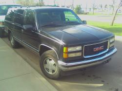 GMC SUBURBAN black