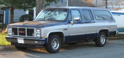 GMC SUBURBAN blue